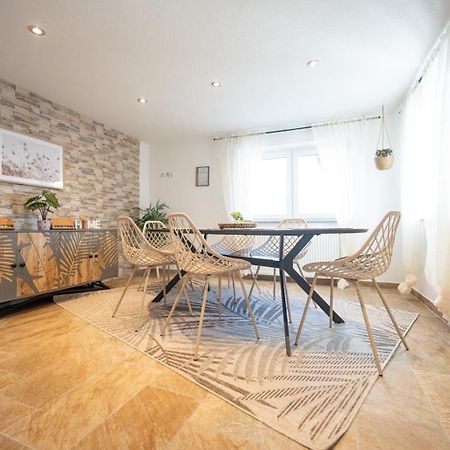 -Stadthaus Ida- Mit Grosser Dachterasse, Am Schlosspark, Luftkurort Kisslegg, Boxspringbetten, Kaffeevollautomat, Smarttv, Familienfreundlich, Grosszuegig, Zentral Eksteriør billede