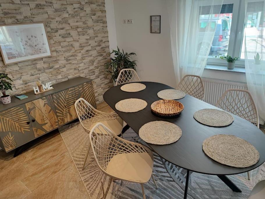 -Stadthaus Ida- Mit Grosser Dachterasse, Am Schlosspark, Luftkurort Kisslegg, Boxspringbetten, Kaffeevollautomat, Smarttv, Familienfreundlich, Grosszuegig, Zentral Eksteriør billede