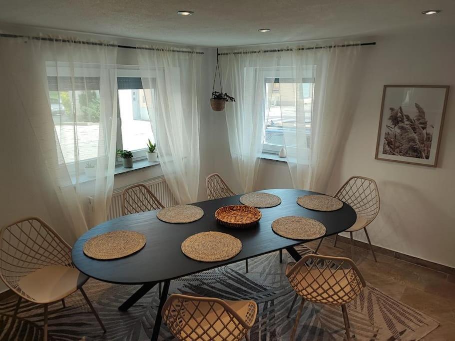 -Stadthaus Ida- Mit Grosser Dachterasse, Am Schlosspark, Luftkurort Kisslegg, Boxspringbetten, Kaffeevollautomat, Smarttv, Familienfreundlich, Grosszuegig, Zentral Eksteriør billede