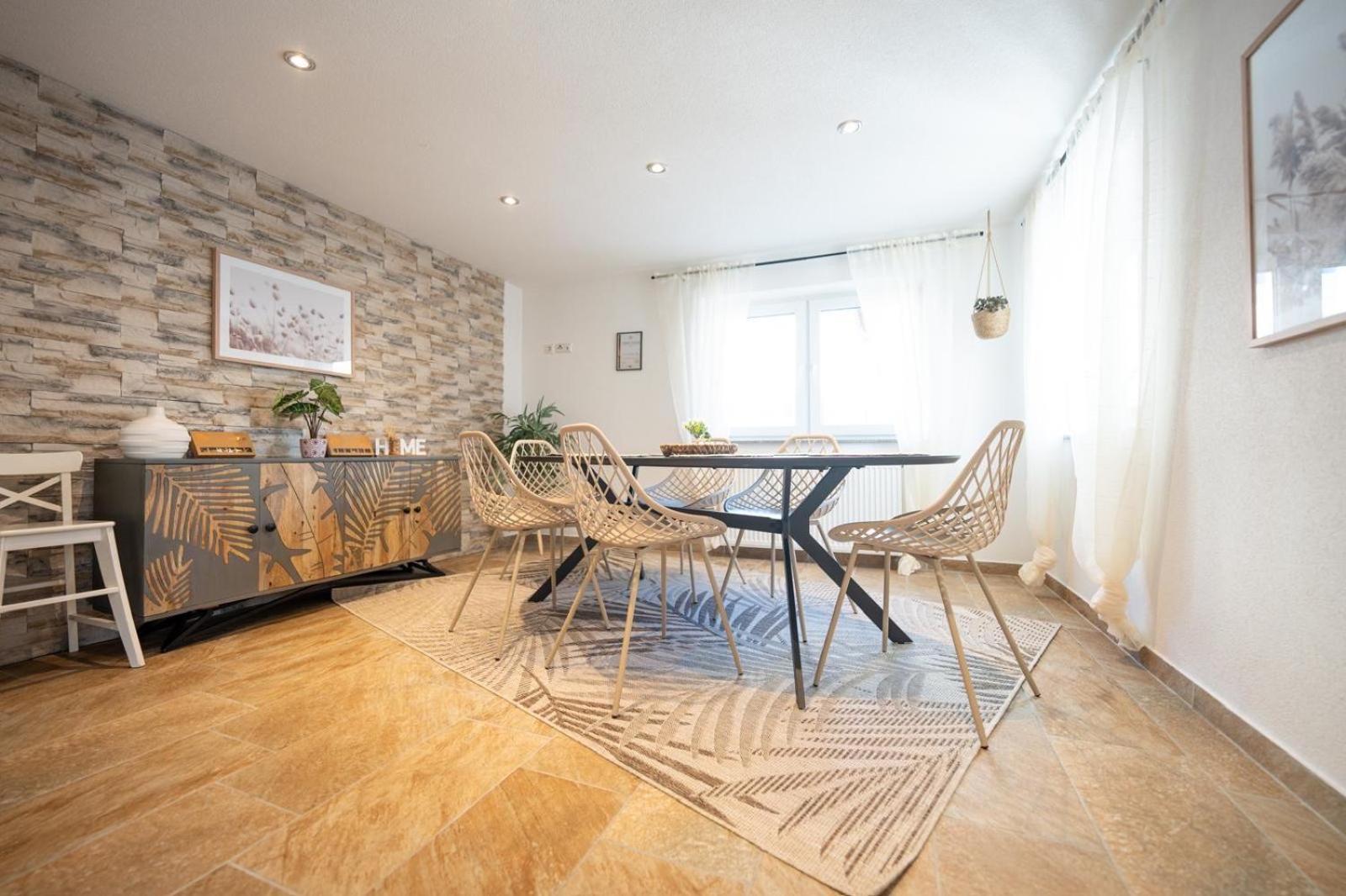-Stadthaus Ida- Mit Grosser Dachterasse, Am Schlosspark, Luftkurort Kisslegg, Boxspringbetten, Kaffeevollautomat, Smarttv, Familienfreundlich, Grosszuegig, Zentral Eksteriør billede
